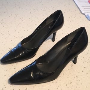 Stuart Weitzman Stilettos 8.5 M